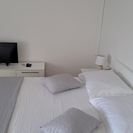 Beach Seaview Apartment Makarska Kültér fotó