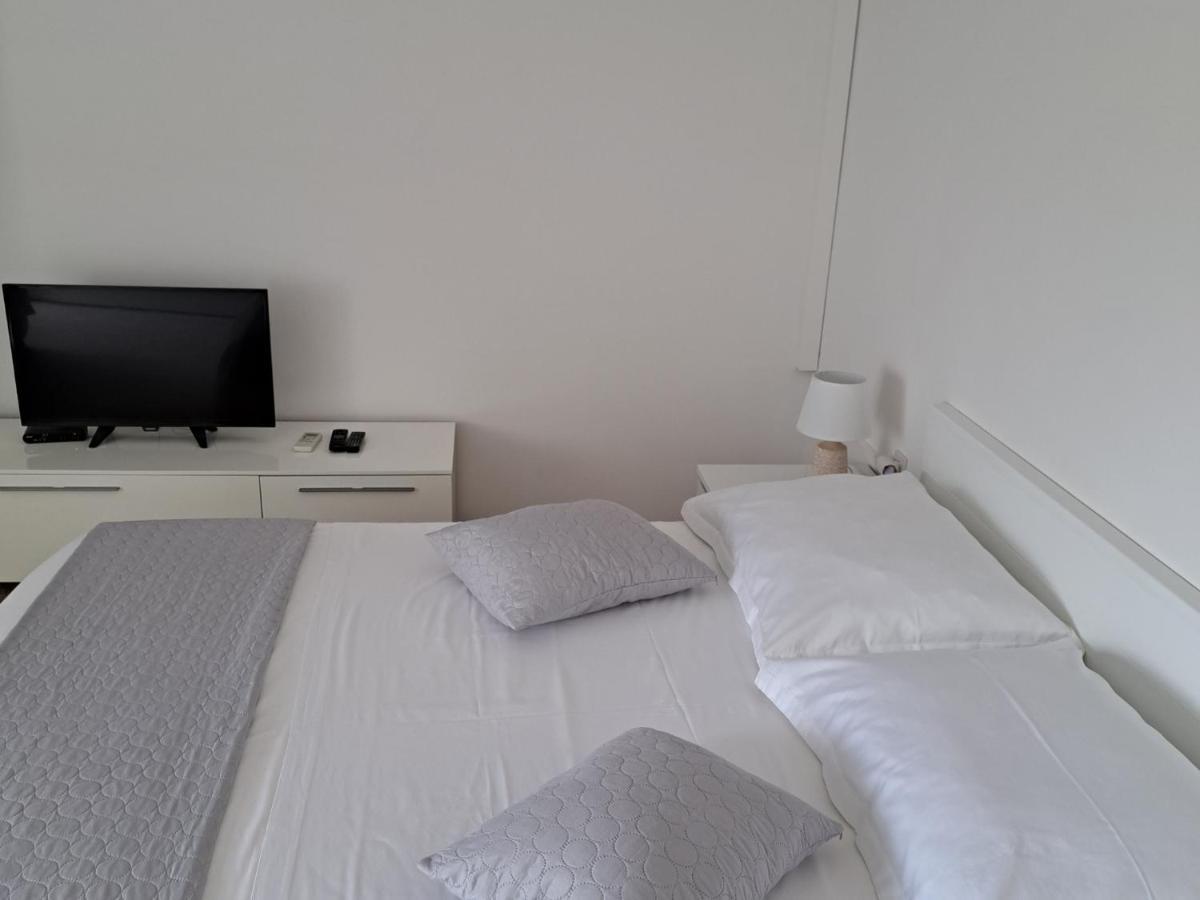 Beach Seaview Apartment Makarska Kültér fotó